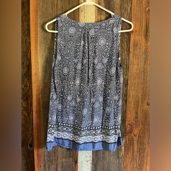 Rose & Thyme sleeveless blouse size large floral blues - Picture 2 of 4